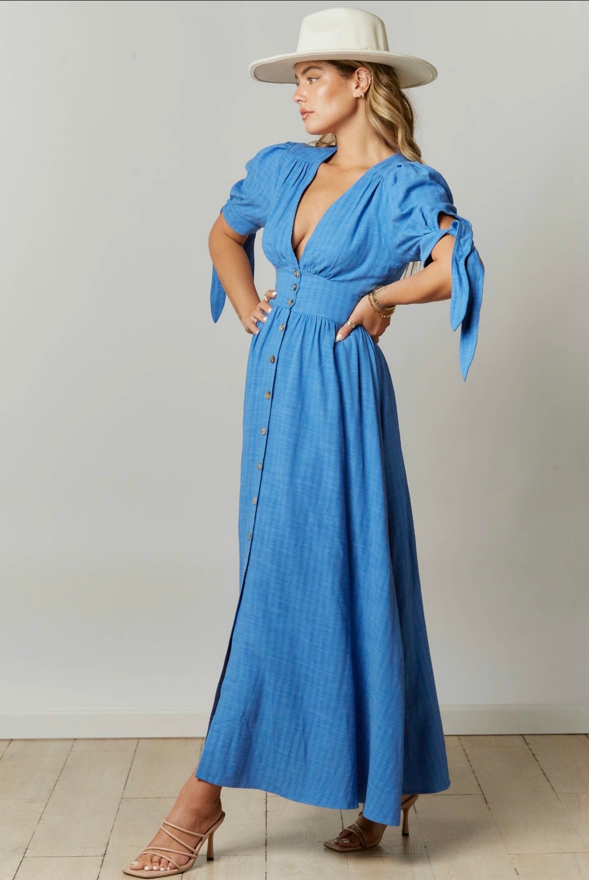 azul blue dress Elegant Royal Blue Silk Evening Gown: Handcrafted Luxury Maxi Dress With Slit
